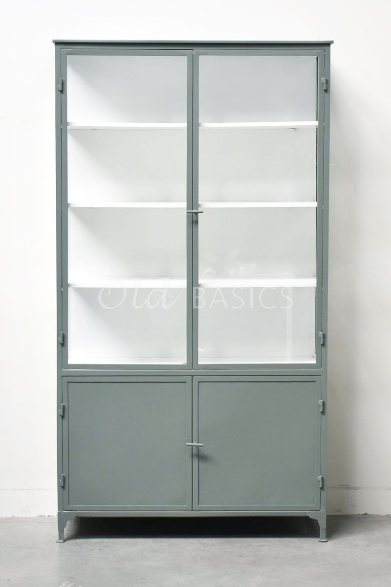 Detail van Apothekerskast Ilya Grand Lindegroen, groen, grijs, materiaal staal